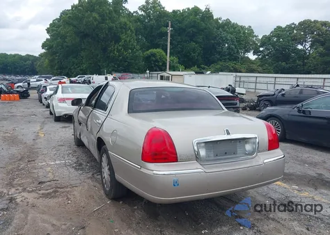 2003 Lincoln Town Car Executive из США, поврежденный, VIN 1LNHM81W43Y700694